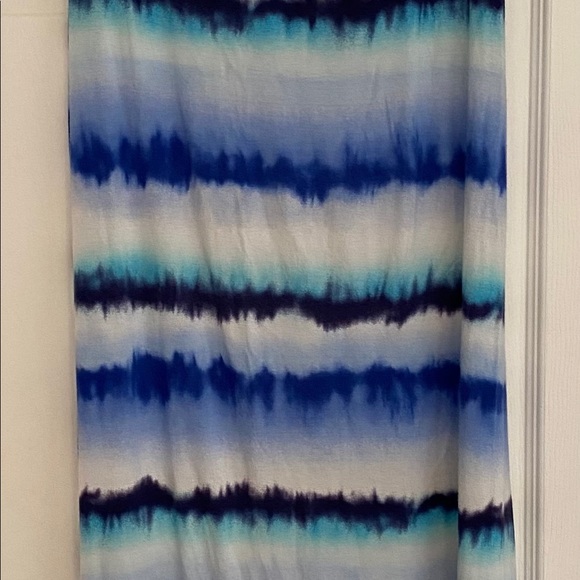 New blue and white maxi - Picture 1 of 1